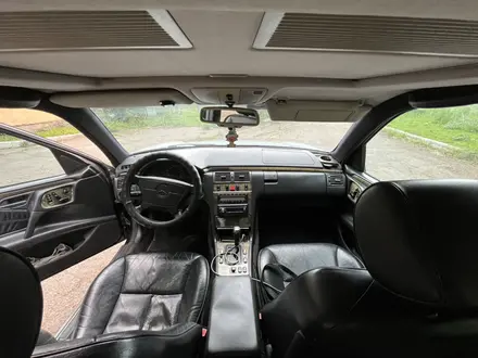 Mercedes-Benz E 320 1997 года за 2 200 000 тг. в Алматы – фото 3