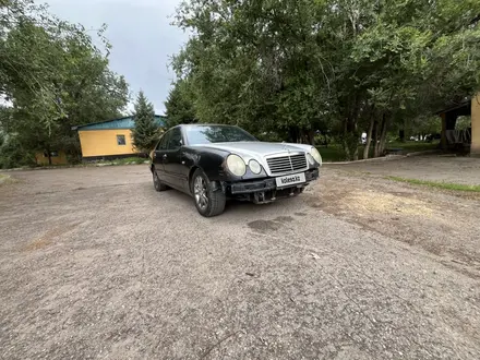 Mercedes-Benz E 320 1997 года за 2 200 000 тг. в Алматы – фото 5