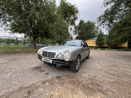 Mercedes-Benz E 320 1997 года за 2 200 000 тг. в Алматы – фото 6