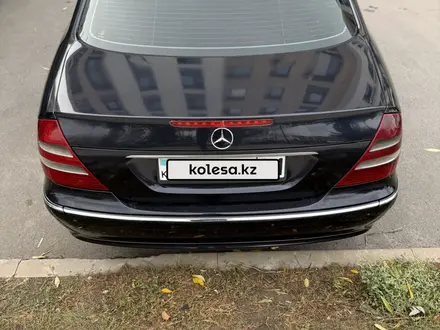 Mercedes-Benz E 320 2002 года за 5 000 000 тг. в Астана – фото 4