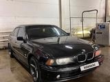 BMW 528 1998 года за 3 700 000 тг. в Семей – фото 3