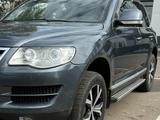 Volkswagen Touareg 2007 годаfor6 700 000 тг. в Степногорск – фото 5