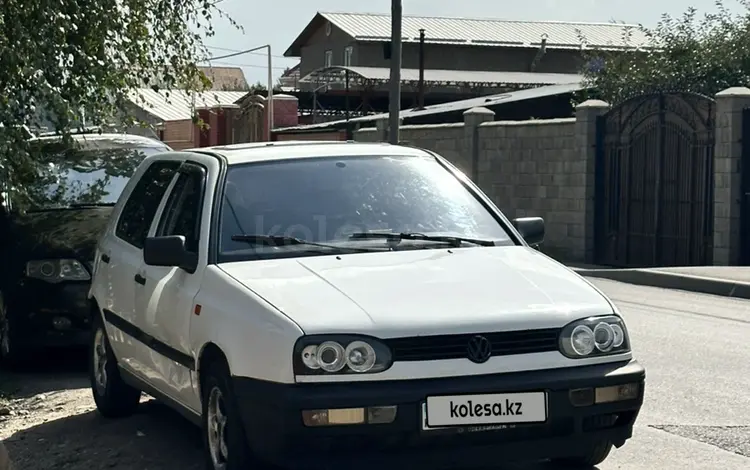 Volkswagen Golf 1996 годаүшін1 300 000 тг. в Алматы