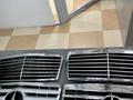 Решетка радиатора Мерседес Е 124 за 16 000 тг. в Астана – фото 2