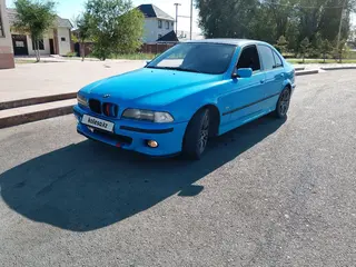 BMW 528