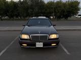 Mercedes-Benz C 200 1995 года за 1 800 000 тг. в Астана – фото 2