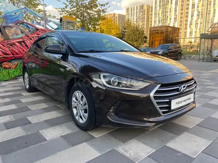 Hyundai Elantra 2017 года за 7 200 000 тг. в Алматы – фото 8