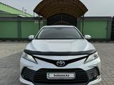 Toyota Camry 2023 года за 20 500 000 тг. в Шымкент