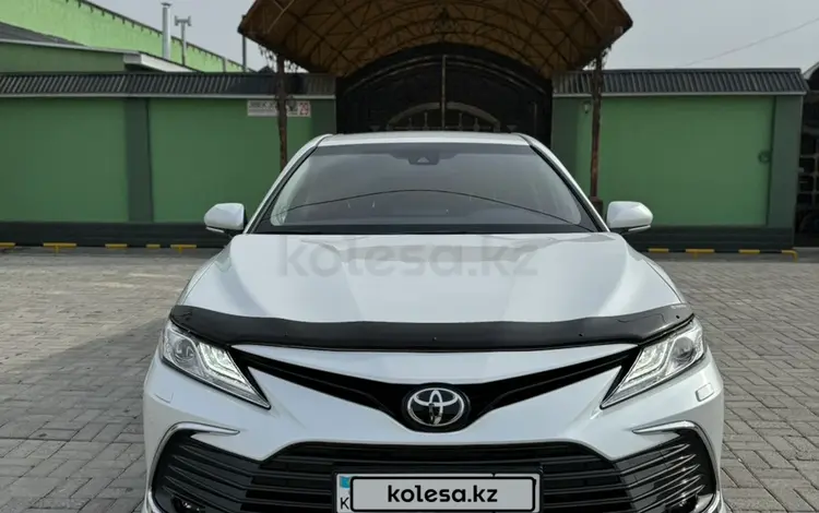 Toyota Camry 2023 года за 20 500 000 тг. в Шымкент