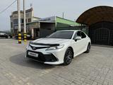 Toyota Camry 2023 года за 20 500 000 тг. в Шымкент – фото 3