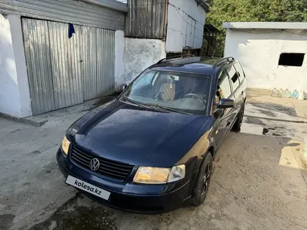 Volkswagen Passat 1999 года за 2 150 000 тг. в Алматы – фото 10