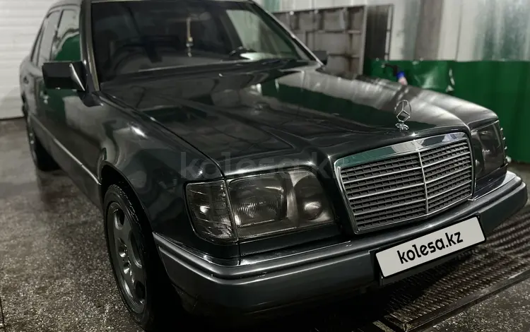 Mercedes-Benz E 320 1993 года за 3 500 000 тг. в Павлодар