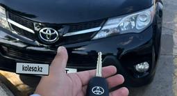 Toyota RAV4 2015 года за 6 200 000 тг. в Шымкент