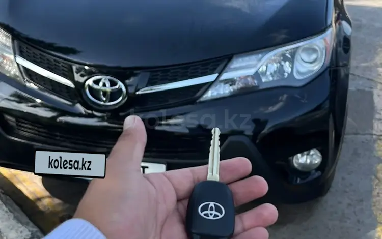 Toyota RAV4 2015 года за 6 500 000 тг. в Шымкент