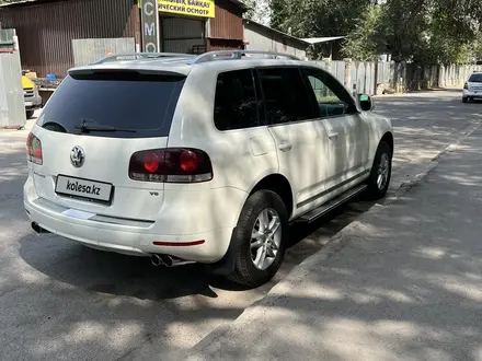 Volkswagen Touareg 2006 года за 7 100 000 тг. в Алматы – фото 5