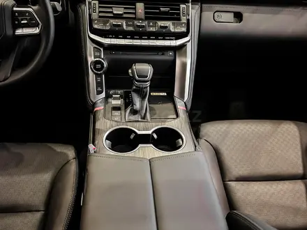 Toyota Land Cruiser GR Sport 2024 года за 61 700 000 тг. в Усть-Каменогорск – фото 12