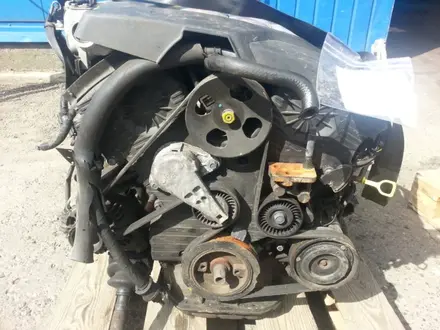 Двигатель Hyundai Sante fe 2.7 за 470 000 тг. в Астана – фото 2