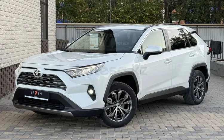 Toyota RAV4 2025 годаүшін16 700 000 тг. в Актобе