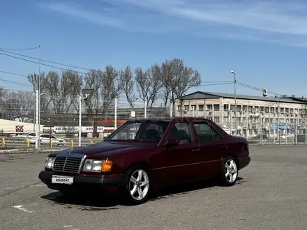 Mercedes-Benz E 230 1992 года за 1 100 000 тг. в Алматы