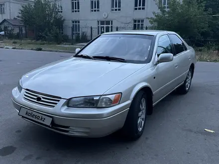 Toyota Camry 1998 года за 3 200 000 тг. в Алматы – фото 7