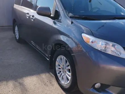 Toyota Sienna 2013 года за 13 200 000 тг. в Уральск – фото 8