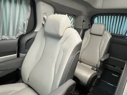 Kia Carnival 2023 года за 27 000 000 тг. в Алматы – фото 16