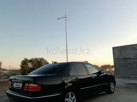 Mercedes-Benz E 240 1999 года за 2 000 000 тг. в Кызылорда – фото 5