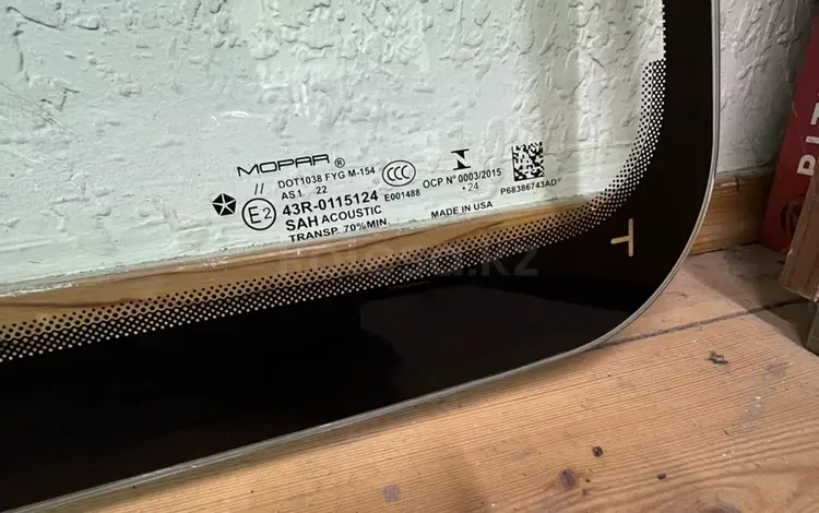 Лобовое JEEP WRANGLER 2018- за 100 000 тг. в Алматы