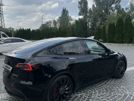 Tesla Model Y 2023 года за 17 000 000 тг. в Алматы