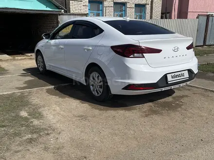 Hyundai Elantra 2019 года за 8 000 000 тг. в Уральск