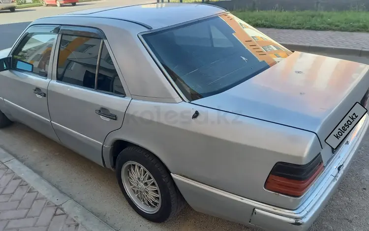 Mercedes-Benz E 230 1992 года за 800 000 тг. в Шымкент