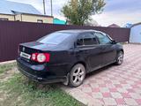 Volkswagen Jetta 2006 года за 2 500 000 тг. в Уральск – фото 4