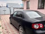 Volkswagen Jetta 2006 года за 2 500 000 тг. в Уральск – фото 5