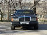 Mercedes-Benz E 230 1992 года за 1 100 000 тг. в Конаев (Капшагай) – фото 2