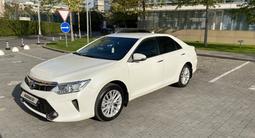 Toyota Camry 2015 года за 13 500 000 тг. в Алматы – фото 2