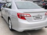 Toyota Camry 2014 годаүшін5 500 000 тг. в Атырау – фото 3