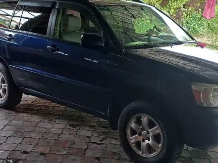 Toyota Highlander 2004 года за 7 800 000 тг. в Шымкент – фото 2