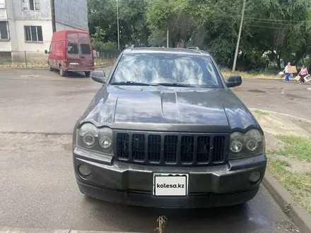 Jeep Grand Cherokee 2005 года за 5 500 000 тг. в Алматы – фото 2