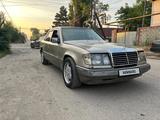 Mercedes-Benz E 300 1989 годаүшін1 550 000 тг. в Алматы – фото 2