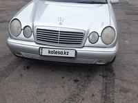 Mercedes-Benz E 230 1997 года за 2 400 000 тг. в Астана