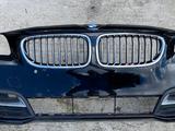 Бампер передний BMW F10 за 100 000 тг. в Алматы