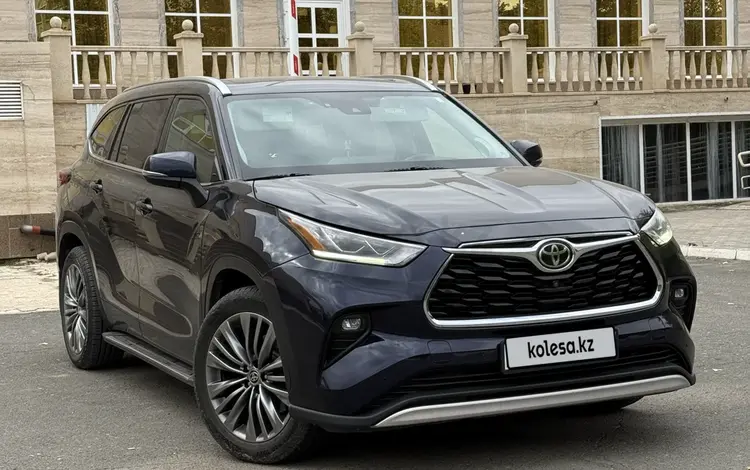 Toyota Highlander 2021 года за 23 000 000 тг. в Уральск