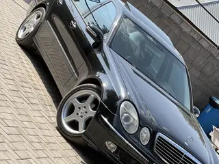Mercedes-Benz E 350