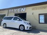 Toyota Alphard 2013 года за 9 000 000 тг. в Атырау