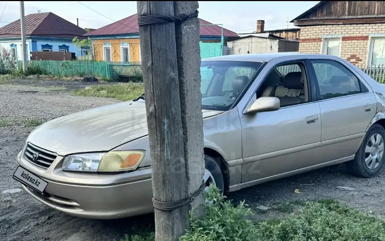 Toyota Camry 2001 годаfor2 700 000 тг. в Петропавловск