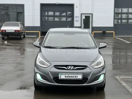 Hyundai Accent 2013 года за 5 500 000 тг. в Уральск – фото 2