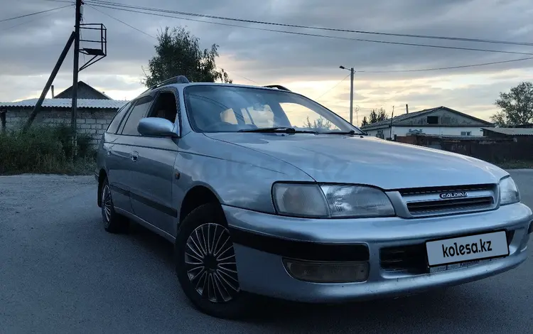 Toyota Caldina 1997 года за 2 900 000 тг. в Семей