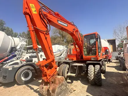 Doosan  DX140W 2013 года за 21 000 000 тг. в Алматы