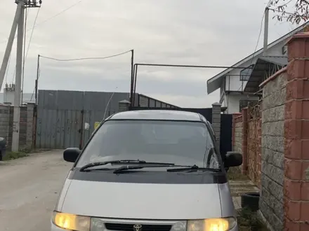 Toyota Estima Emina 1993 года за 2 100 000 тг. в Алматы