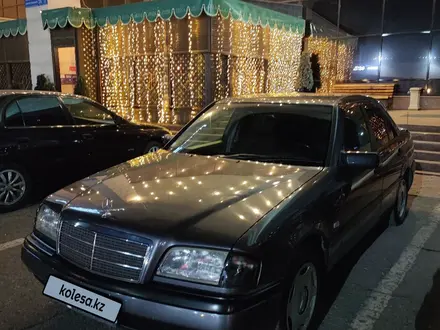 Mercedes-Benz C 200 1997 года за 3 500 000 тг. в Караганда – фото 5